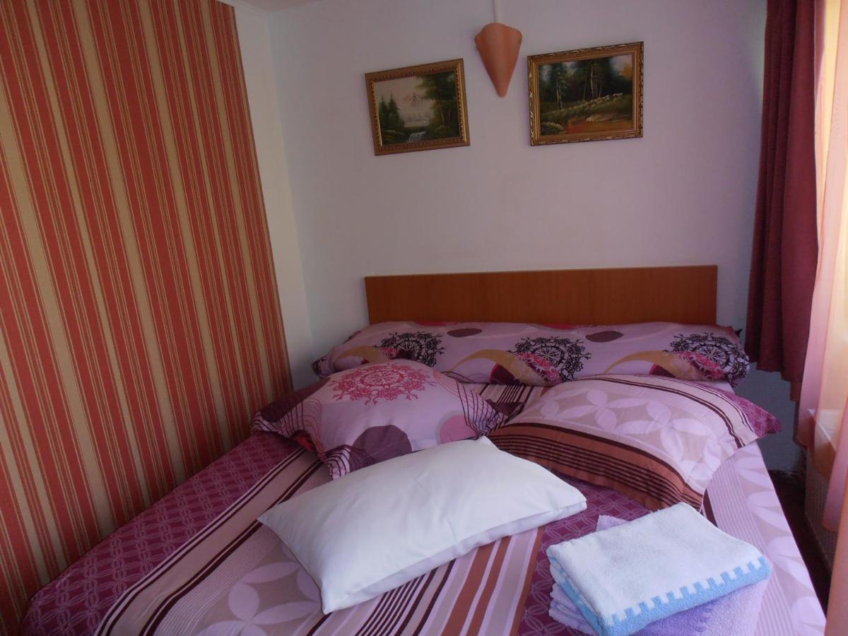 Pensiunea Sans Rival Iasi Habitación foto