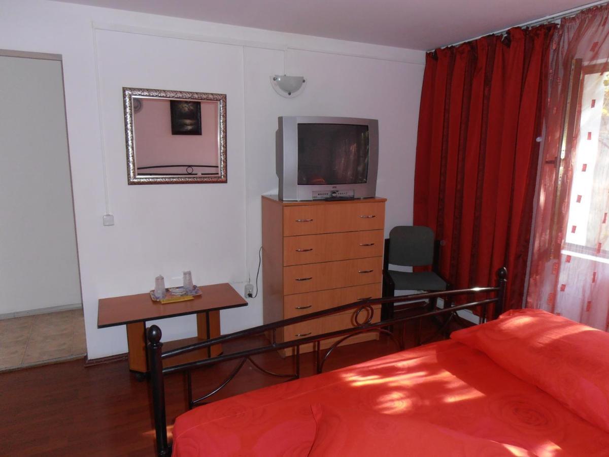 Pensiunea Sans Rival Iasi Habitación foto